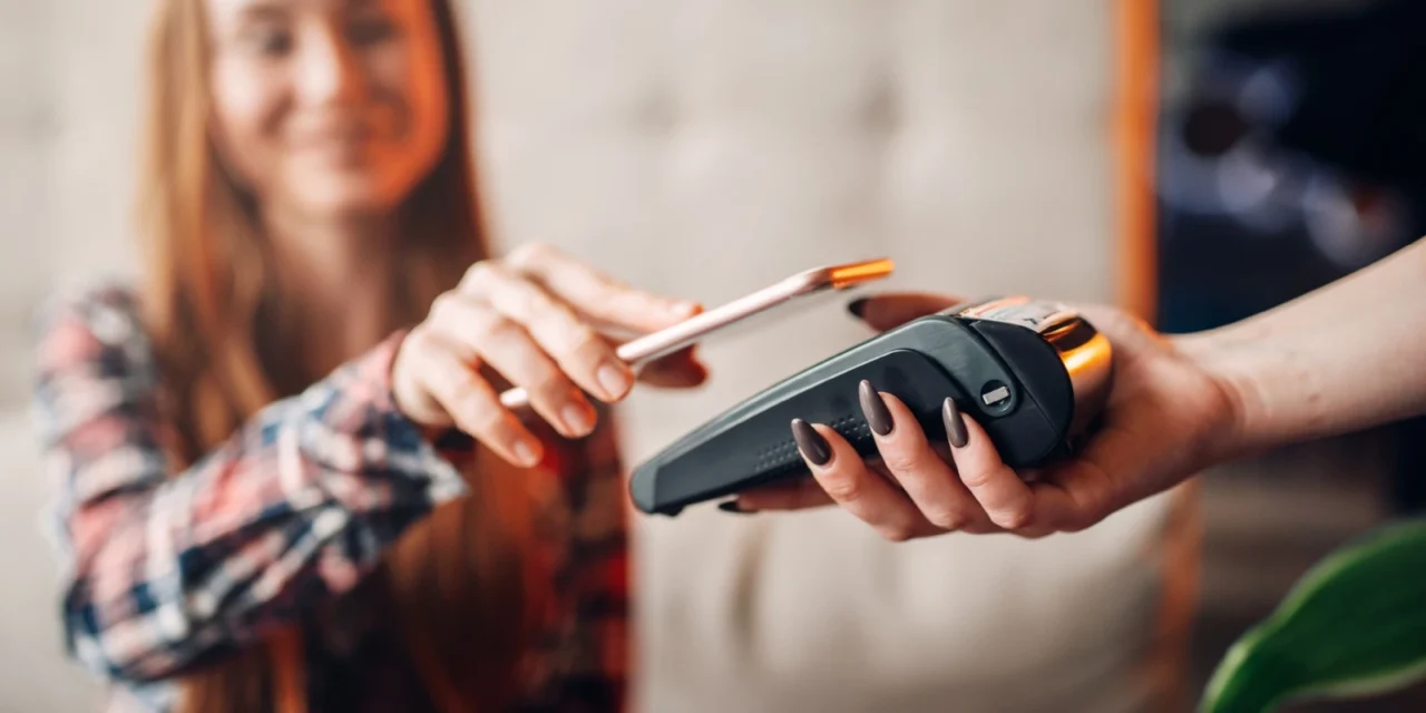 Bezhotovostné platby od mája zmenia nákupy. Čo musia vedieť podnikatelia?