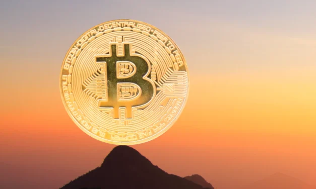 Investori sa pripravujú na predaj: Bitcoin sa blíži k vrcholu nad 80 000 dolármi