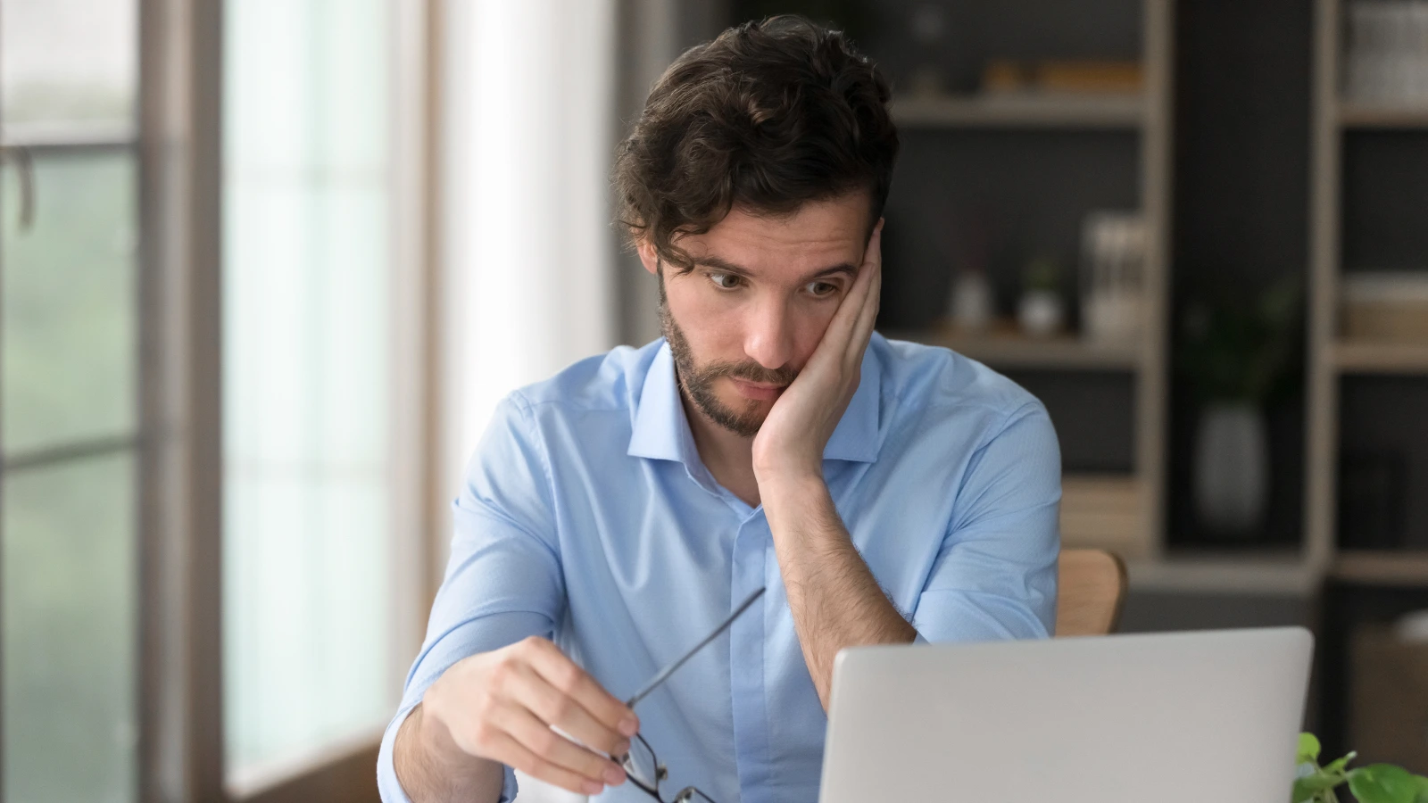 Efaktúra prichádza