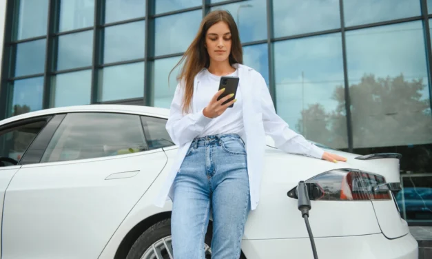 Elektromobily po troch rokoch prudko zlacnejú. Pre kupujúcich je to veľká príležitosť