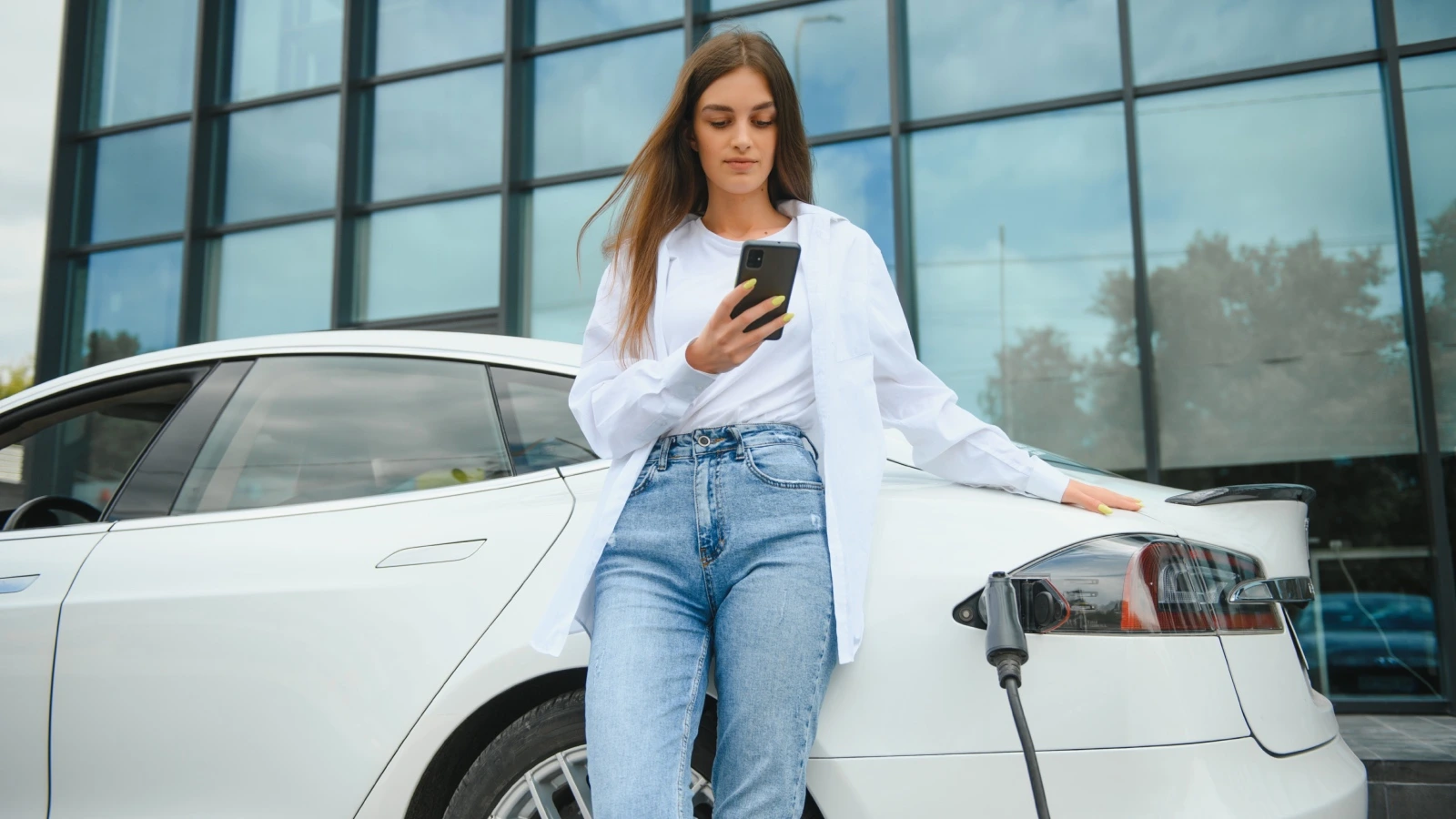 Elektromobily po troch rokoch prudko zlacnejú