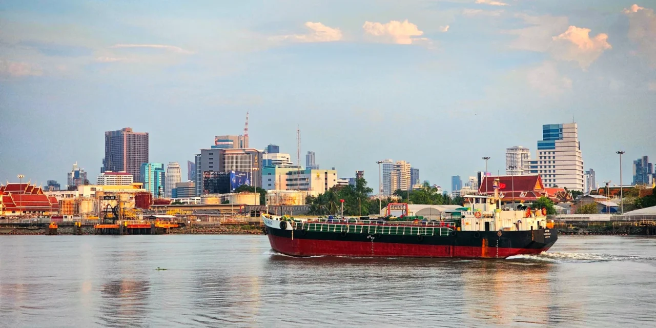 Koniec prímeria: Irán opätovne zatvára Hormuzský prieliv