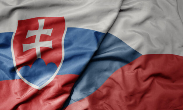 Investovanie a dane: Kde vám zostane viac peňazí, v Česku alebo na Slovensku?