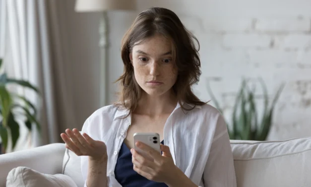 Platíte iPhonom? Podvodníci na vás číhajú spôsobmi, o ktorých ste ani nesnívali