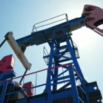 Hormuzský prieliv zostáva uzavretý, ropa nad 100 dolármi, zlato pod tlakom inflácie