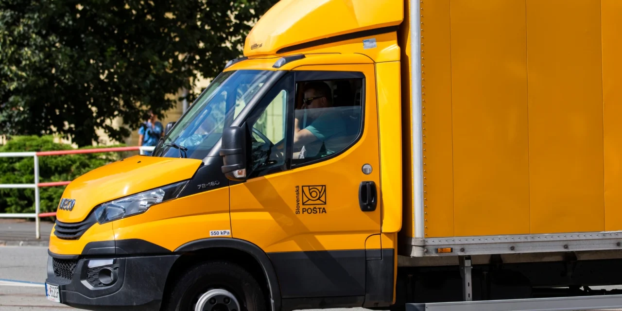 Slovenská pošta v hlbokom mínuse: Chystá zatváranie ďalších pobočiek. Čo bude ďalej?