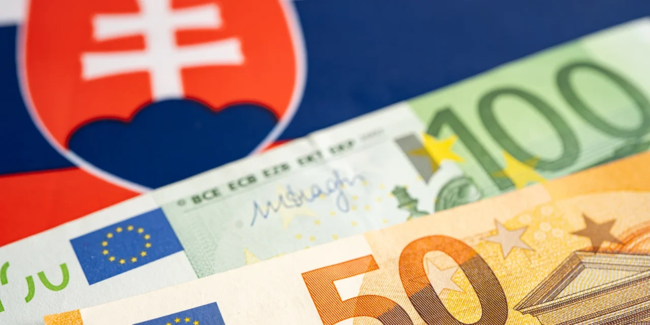 Slovensko si vydýchlo priskoro: Deficit klesol len na papieri, tvrdá konsolidácia len začína