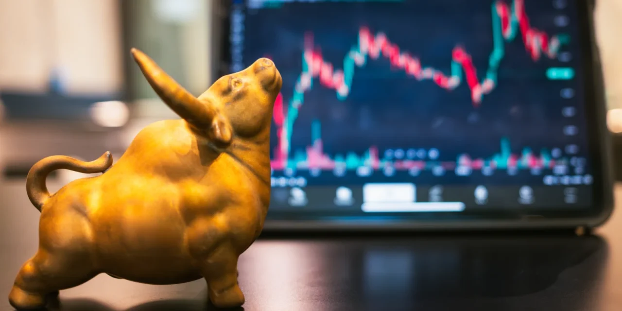 Akcie, ktoré ovládol boom AI: Tieto 3 firmy nemôžu chýbať v portfóliu