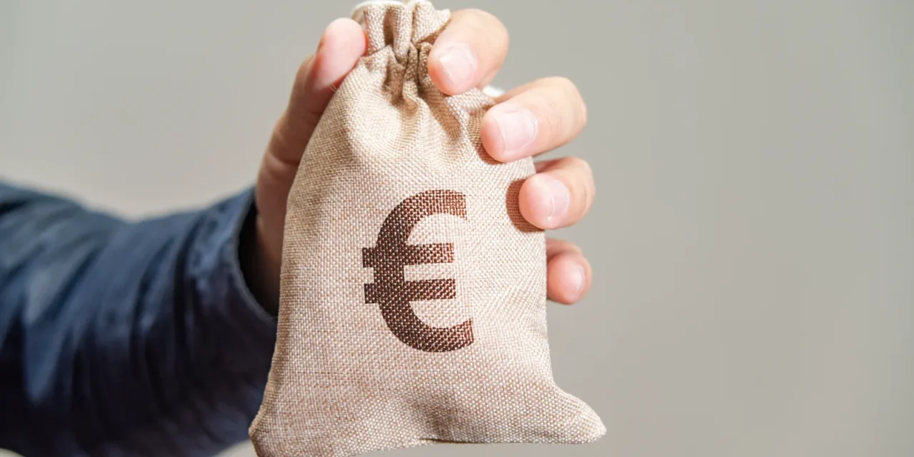 Zdedil som 15 000 eur a nevedel som čo s nimi: Takto som sa rozhodoval