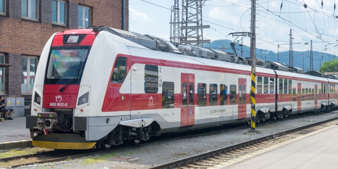 ZSSK pripravuje cestujúcim jednoduchšiu cestu. Všetko vybavia ešte pred nástupom