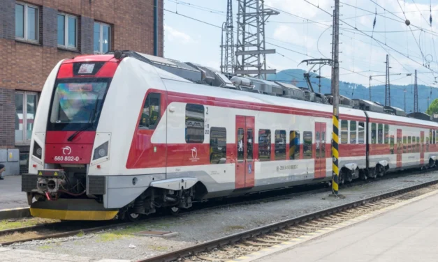 ZSSK pripravuje cestujúcim jednoduchšiu cestu. Všetko vybavia ešte pred nástupom