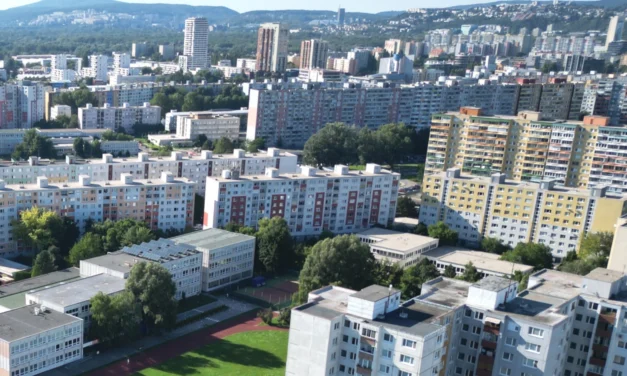 Bývanie v Bratislave opäť zdraželo: Staršie byty idú hore dvojciferným tempom