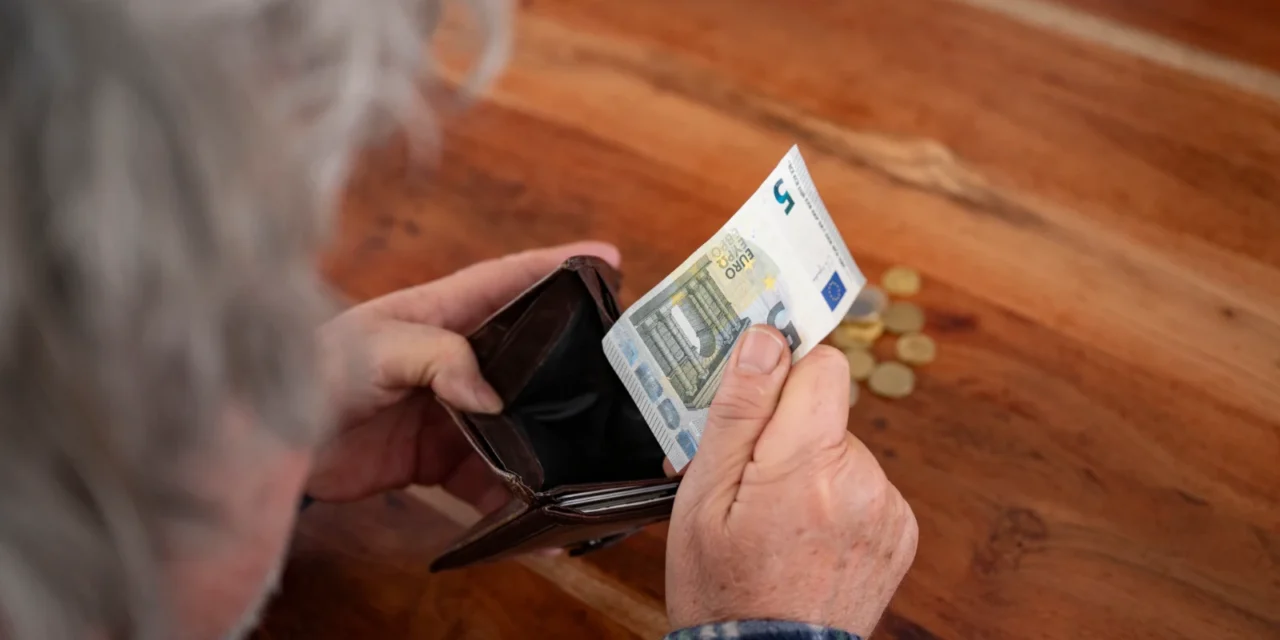 Slovenský dôchodkový systém sa rúca. Čo urobíte, keď vám štát nestačí?