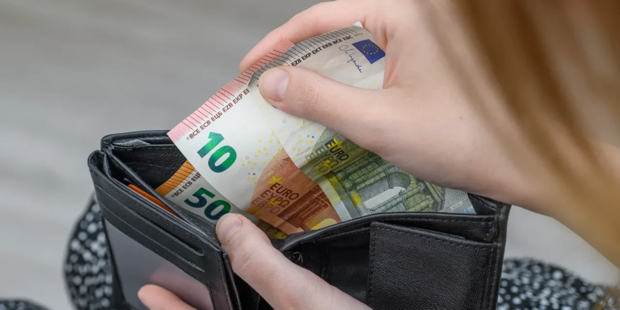9 z 10 Slovákov prichádza o tisíce eur ročne. A ani to nevie