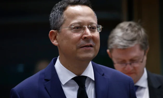 Transakčná daň sa môže zrušiť. Minister financií varuje pred výpadkom