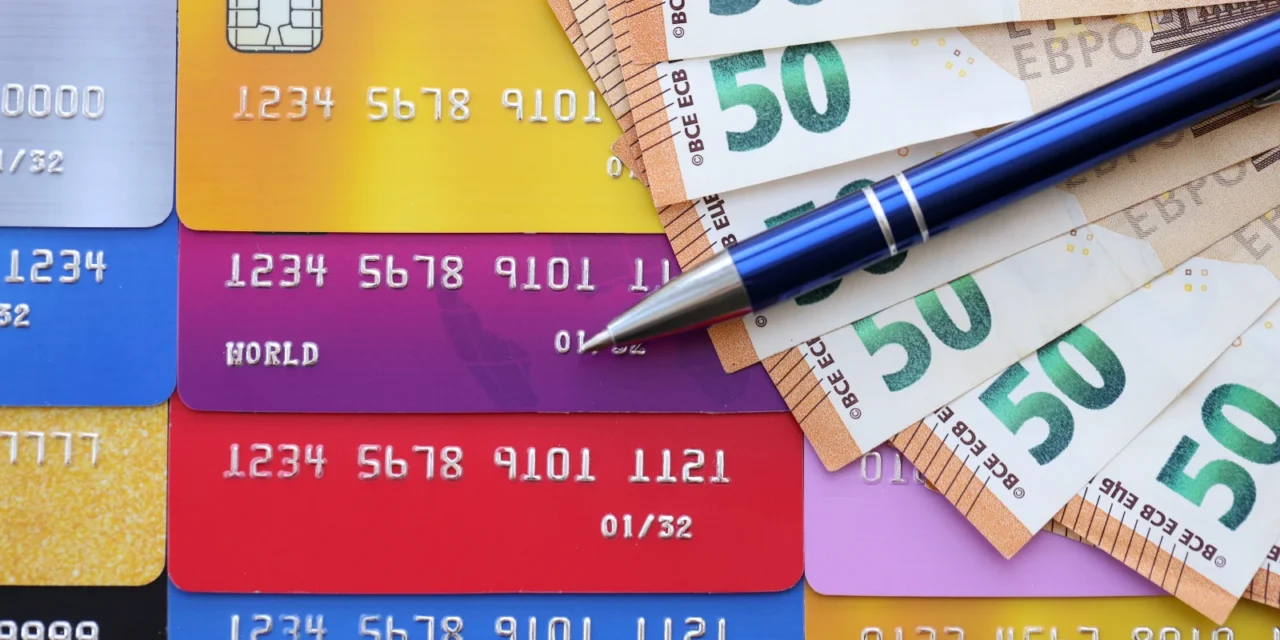 Jeden poplatok stúpne o 355 %: Najväčšie slovenské banky od 1. júla prepisujú cenníky