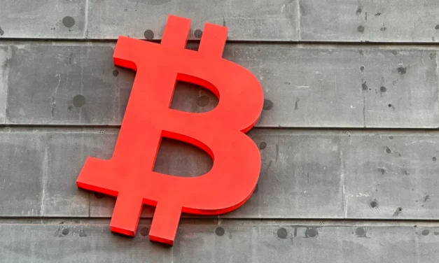 Pád Bitcoinu naberá na sile: Strata 20 % za jediný mesiac je len začiatok