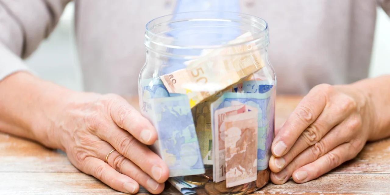 Druhý pilier nie je obyčajné sporenie: Suma 702,30 eur rozhoduje o vašich peniazoch na dôchodku