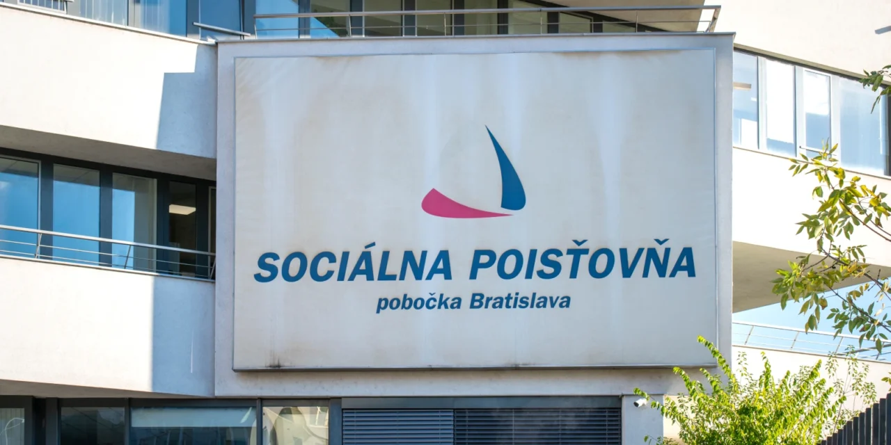 Ošetrovné počas prázdnin: Sociálna poisťovňa oznámila zmeny, rodičia potrebujú nové tlačivo