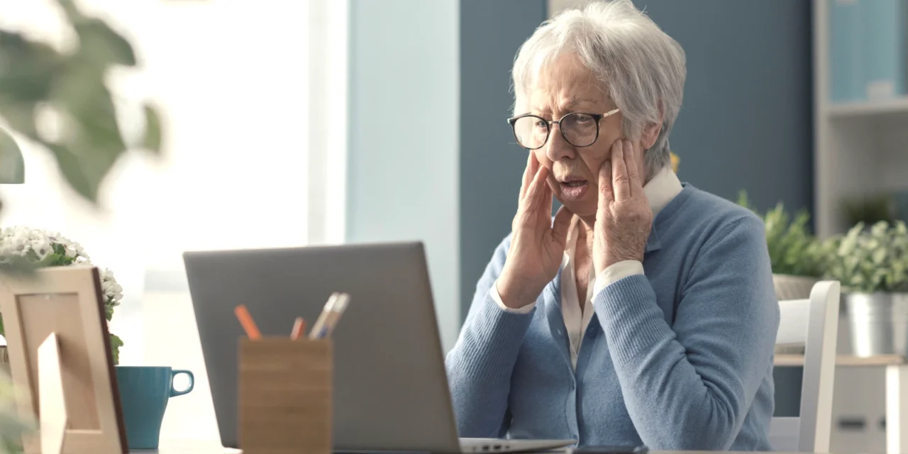 Seniori a online podvody: Tieto kroky rozhodujú o tom, či prídete o peniaze