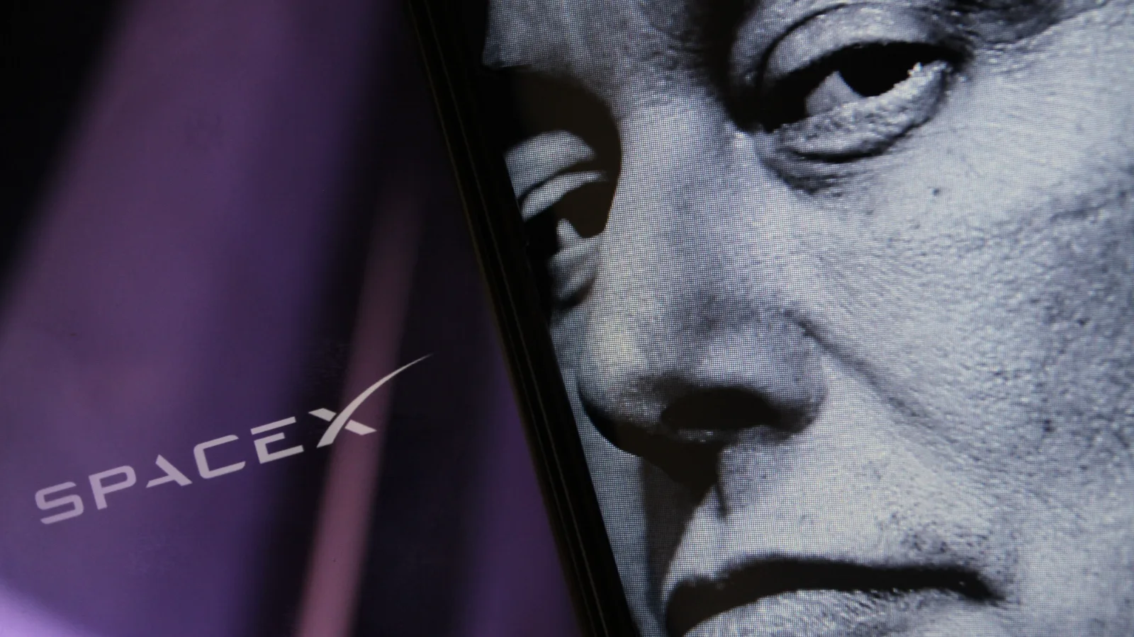 SpaceX vysáva kapitál z kryptomien