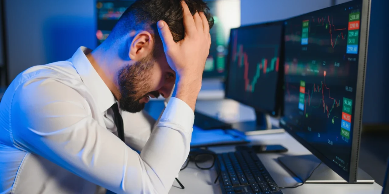 DeFi v kríze: Trh padol o 11,5 % za jediný deň, desiatky projektov bankrotuje