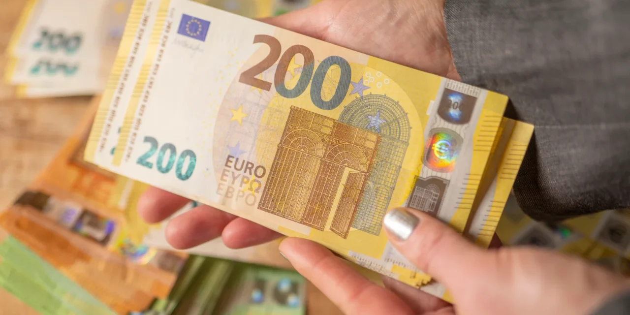 Ako z 200 eur mesačne vyrastie šesťciferné portfólio (a koľko to trvá)