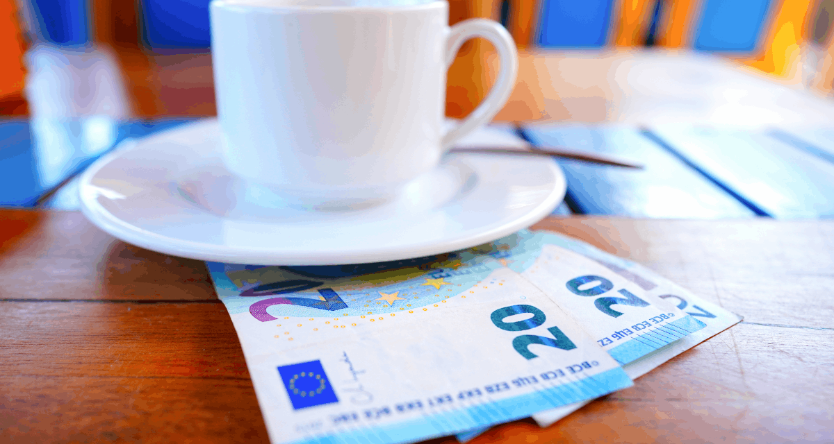 5 eur denne za kávu? Za 10 rokov ste minuli cenu nového auta