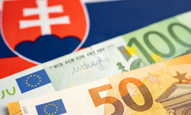 1 200 eur v čistom: Koľko hodín musíme pracovať na auto, byt či telefón?