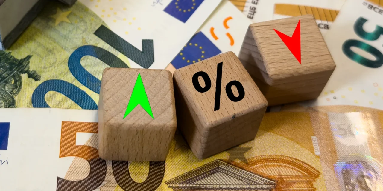 Kam s peniazmi v čase vysokých úrokov: sporenie, dlhopisy alebo ETF a akcie?