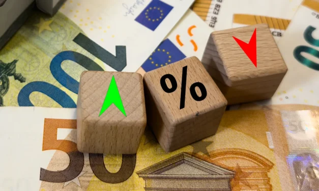 Kam s peniazmi v čase vysokých úrokov: sporenie, dlhopisy alebo ETF a akcie?