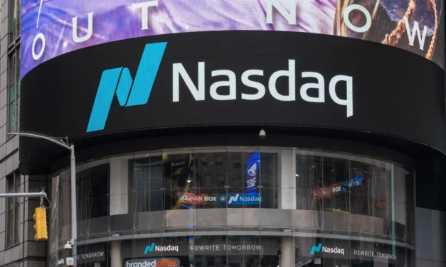 NASDAQ po silnom raste koriguje. Čo stojí za zmenou nálady investorov?