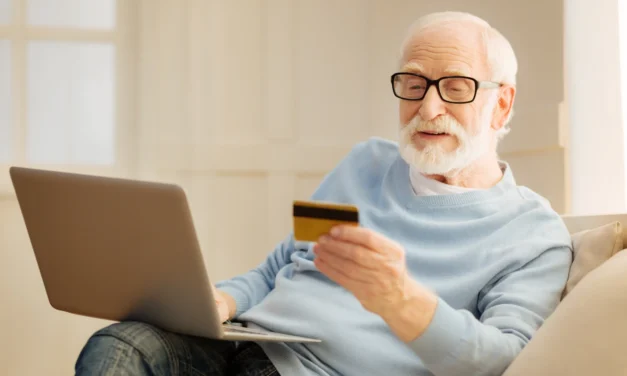 Máte dôchodok do 1 006 eur? Zo zákona máte nárok na účet aj kartu zadarmo