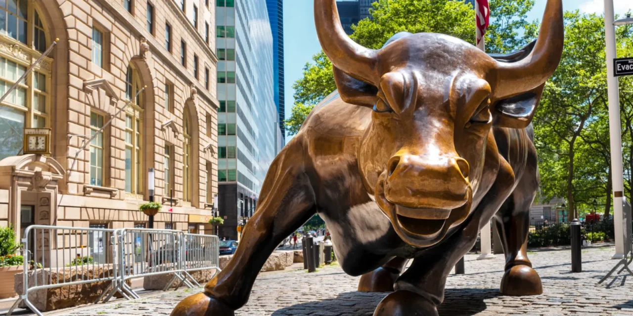 Geopolitika a drahá ropa ničia trhy: Prečo S&P 500 odmieta padnúť?