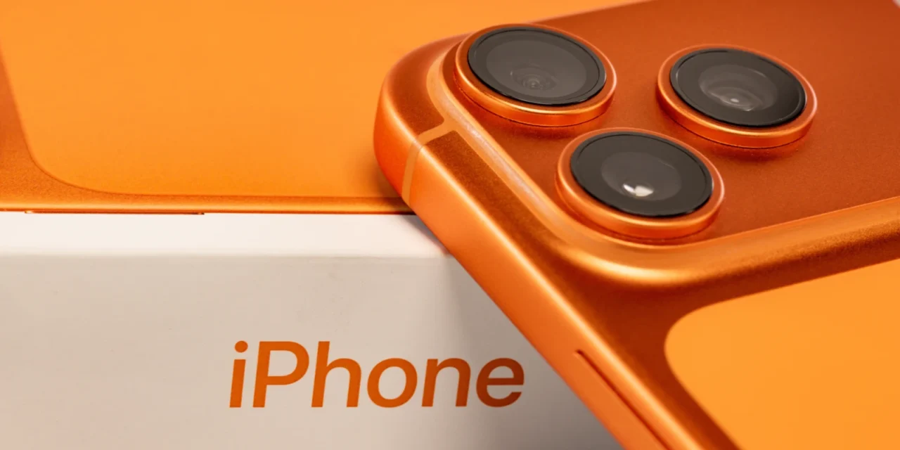 Nový CEO Applu ukázal prvý skladací iPhone. Čo to môže priniesť tržbám?