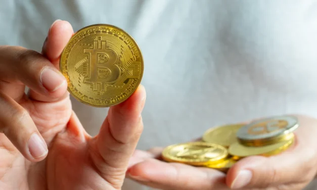 Bitcoin bojuje s kľúčovými úrovňami: Čaká nás skok na 87 000 dolárov?