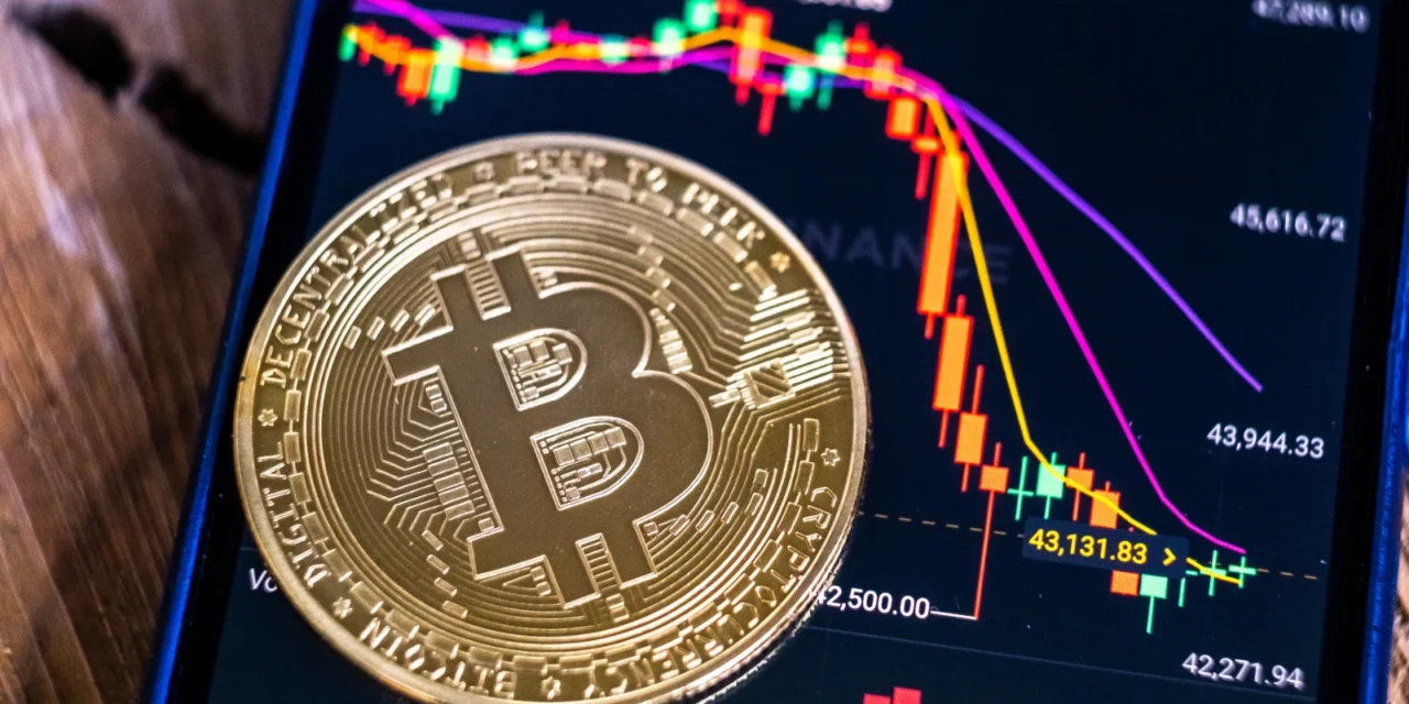 Pád Bitcoinu o 5 000 $: Naberanie dychu, alebo začiatok korekcie?
