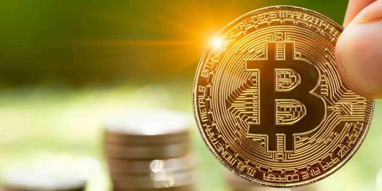 Veľký návrat kryptomien: Bitcoin stúpol o 20 000 $ za jediný mesiac a nekončí