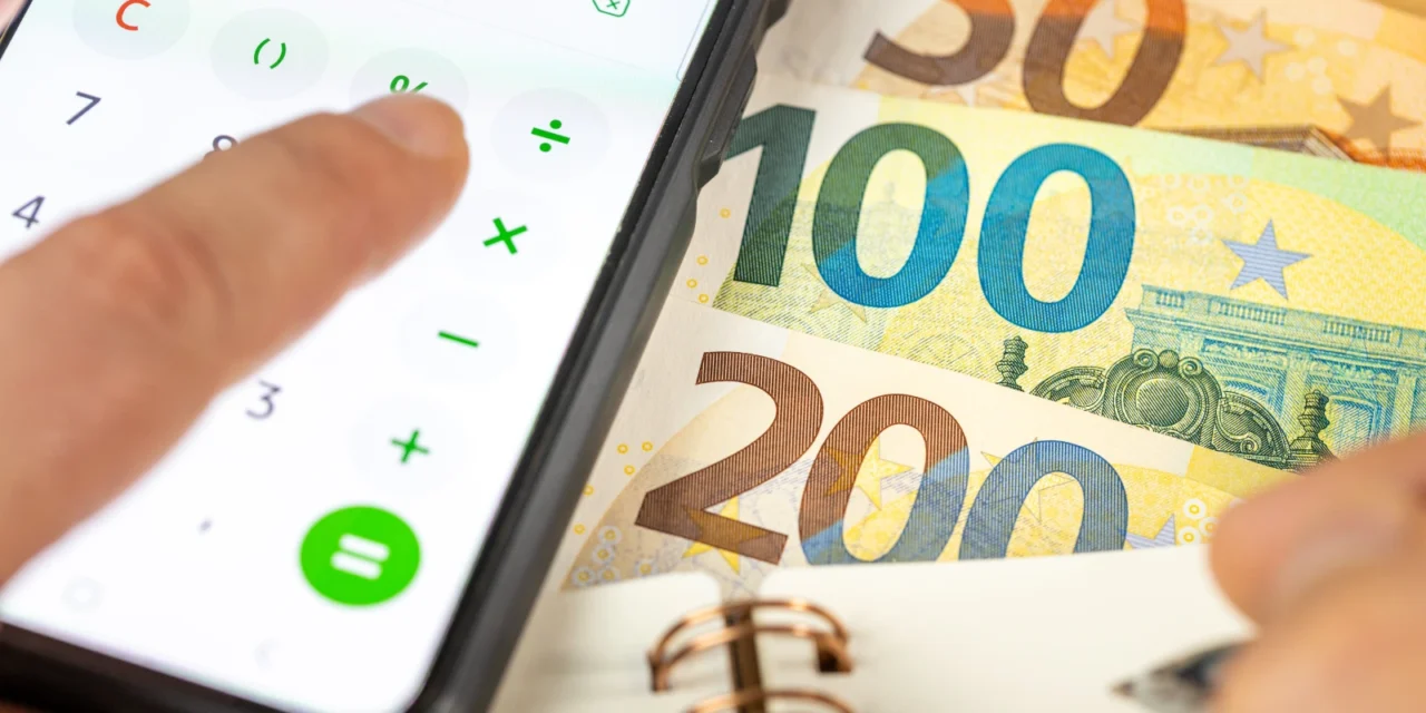 Hypotéky prelomili hranicu 4 %. Už 3 banky v septembri zdvihli úroky, pridala sa aj VÚB