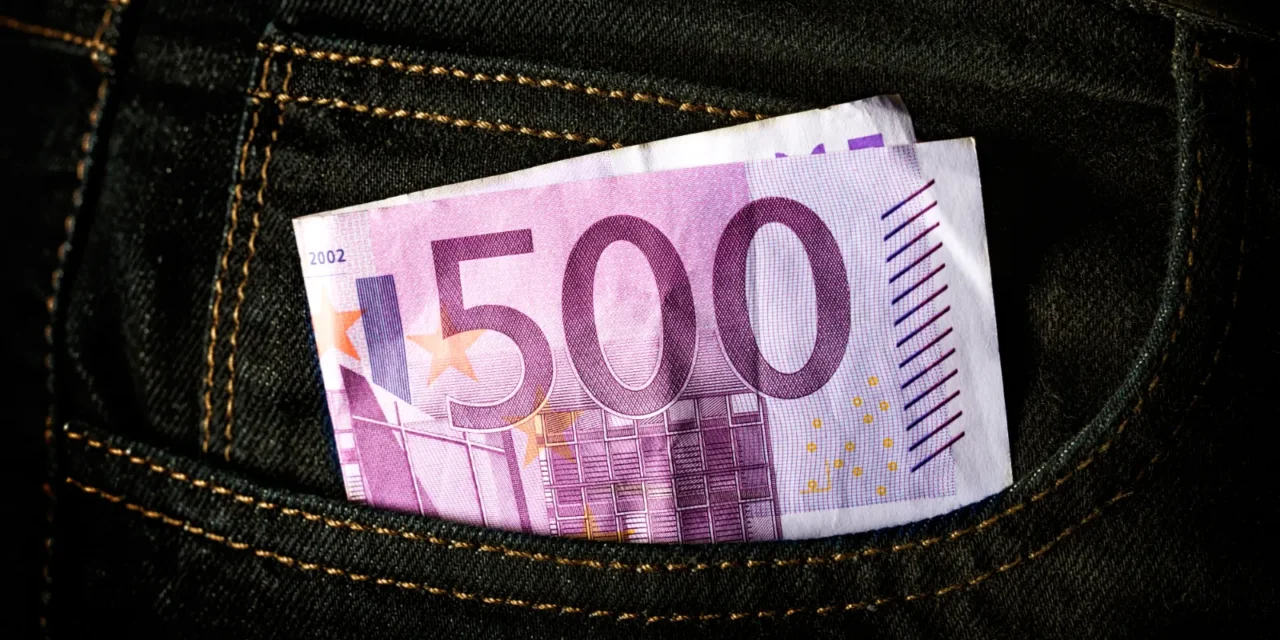 Vložil som 500 € do ETF a nechal ich rok rásť: Toto je môj reálny zisk