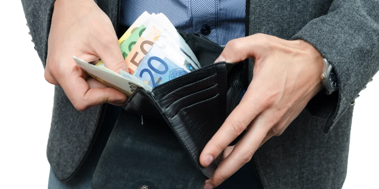 Kde nám uteká 150 € mesačne? 7 nenápadných výdavkov, ktoré si nevšimnete