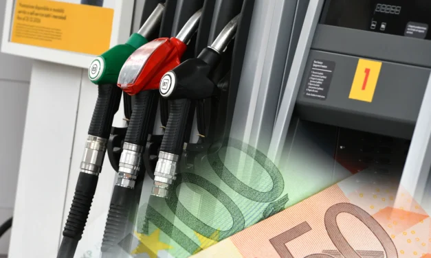 Nafta za 2 eurá? Takto v októbri ušetríte bez toho, aby ste tankovali