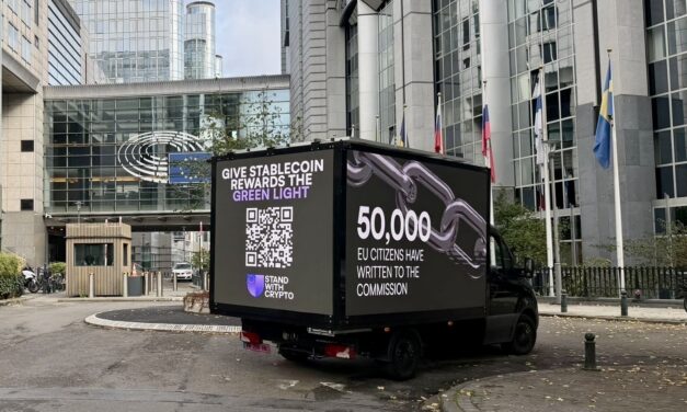 50,000 Europeans call on EU to ease stablecoin rewards restrictions in MiCA review
