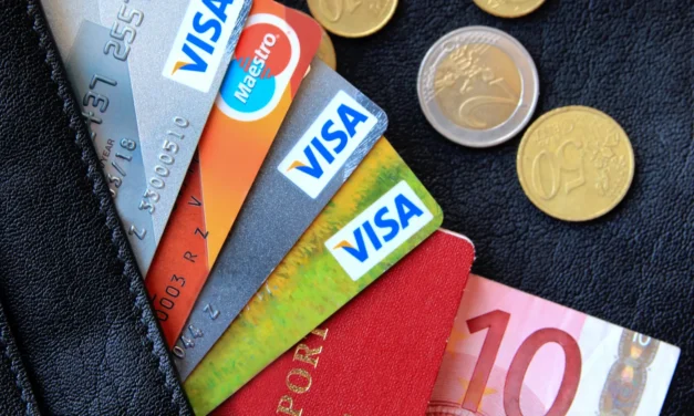Platíte kartou? Týmto spôsobom získate späť až 10 % z každého vášho nákupu