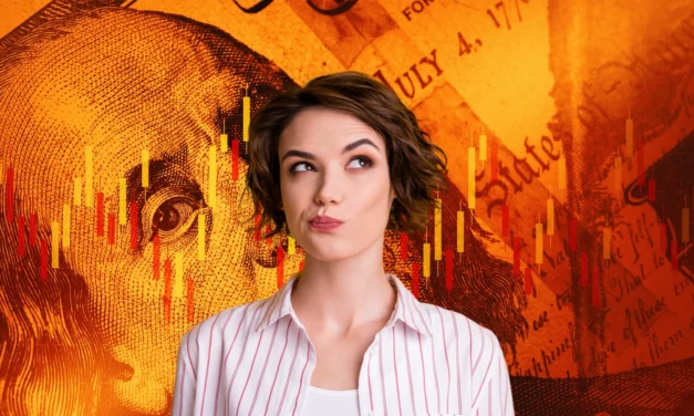 FED zajtra rozhodne: Inflácia v USA vyskočila na 3,7 %, akcie sú pri rekordoch a Bitcoin stratil za rok 30 %