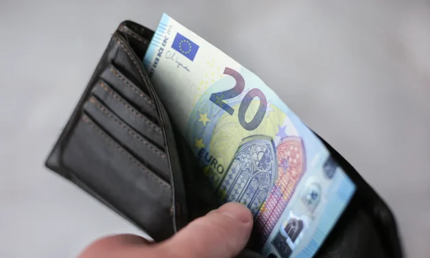 Rezerva 3 000 eur: Prečo ju väčšina Slovákov nikdy nenazbiera a trik s 20 eurami týždenne, ktorý funguje