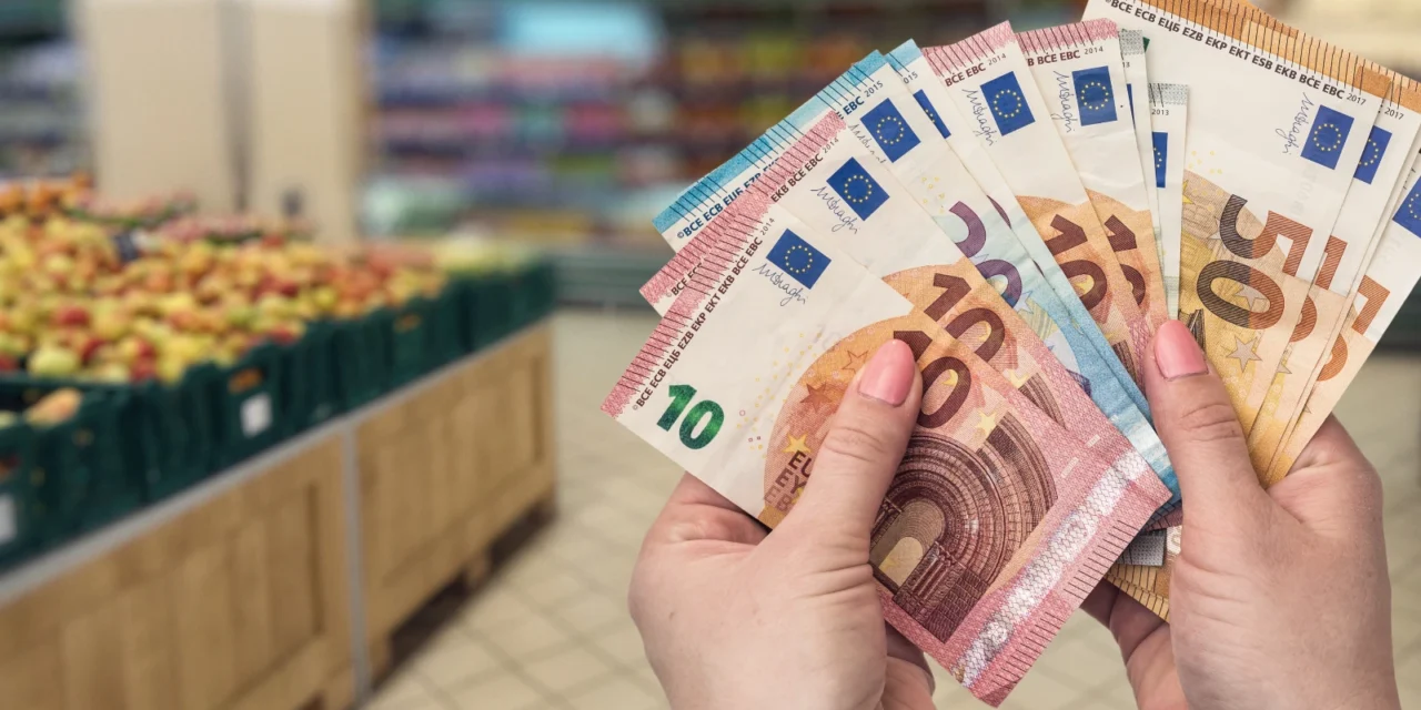 Potraviny zlacneli najviac od roku 2009. NBS však varuje pred októbrom