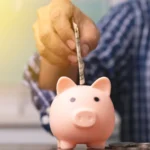 50 eur mesačne a 20 rokov: Na účte 14 700 €, v investícii 26 000 €. Prečo Slováci stále váhajú?