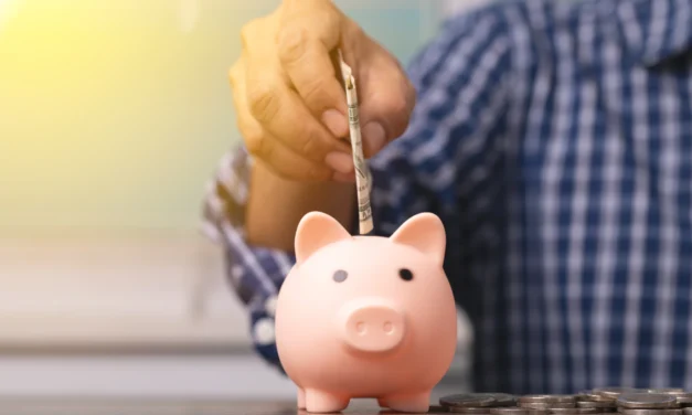 50 eur mesačne a 20 rokov: Na účte 14 700 €, v investícii 26 000 €. Prečo Slováci stále váhajú?